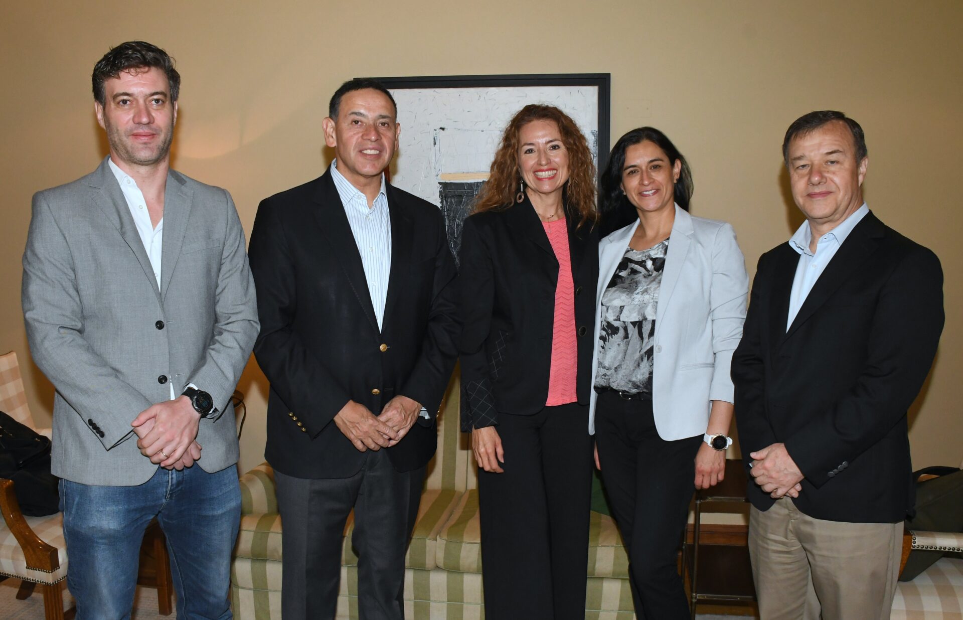Foto5 y 6.Sebastian Ibañez, Ricardo Briggs,Sylvia Yañez, Carolina Arrollo, Genaro Laymus